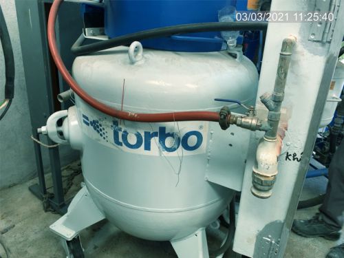 Máy Torbo phun cát ướt