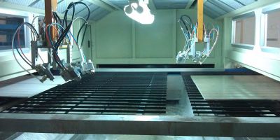 Ưu, nhược điểm và ứng dụng của máy phun sơn tự động hiện nay